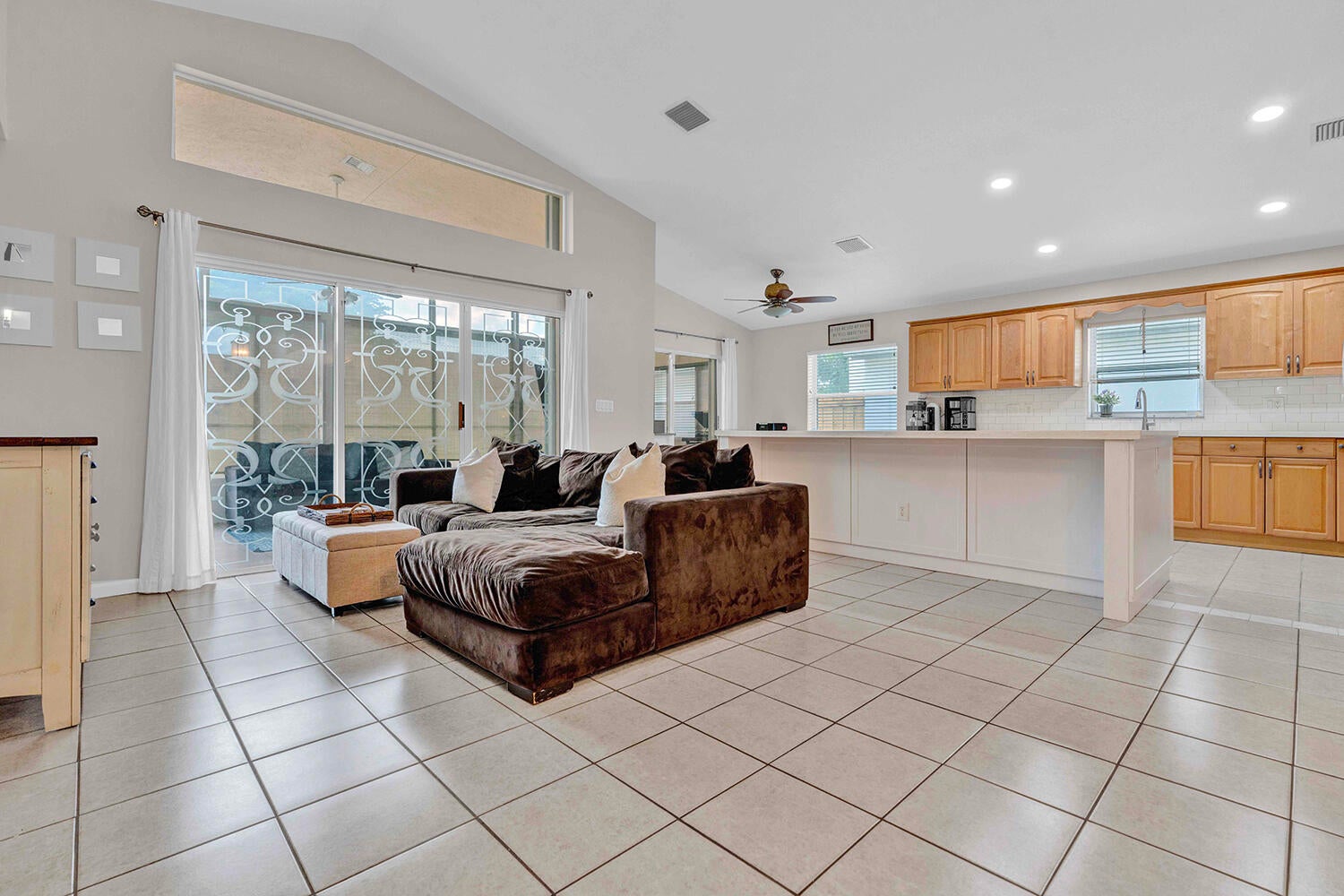 Boca Raton, Florida, 33433, United States, 3 Bedrooms Bedrooms, ,2 BathroomsBathrooms,Residential,For Sale,2048955