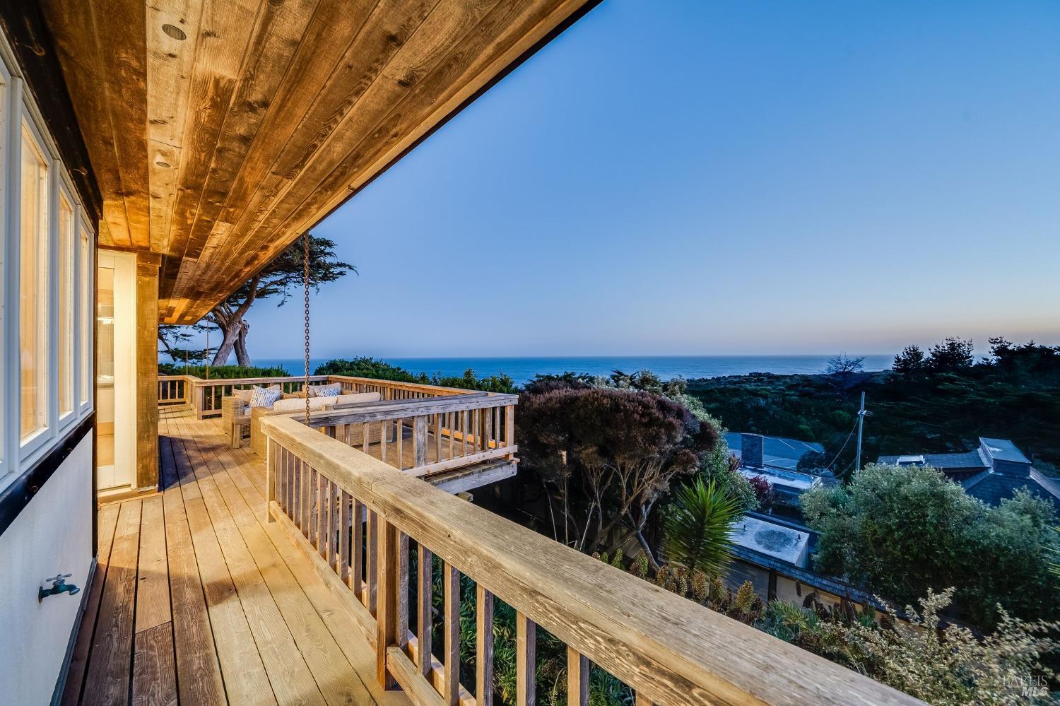 Bolinas, California, 94924, United States, 2 Bedrooms Bedrooms, ,3 BathroomsBathrooms,Residential,For Sale,1906337