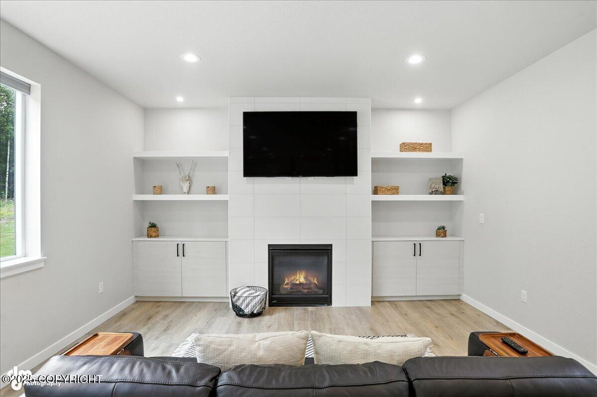 Palmer, Alaska, 99645, United States, 3 Bedrooms Bedrooms, ,3 BathroomsBathrooms,Residential,For Sale,1974146