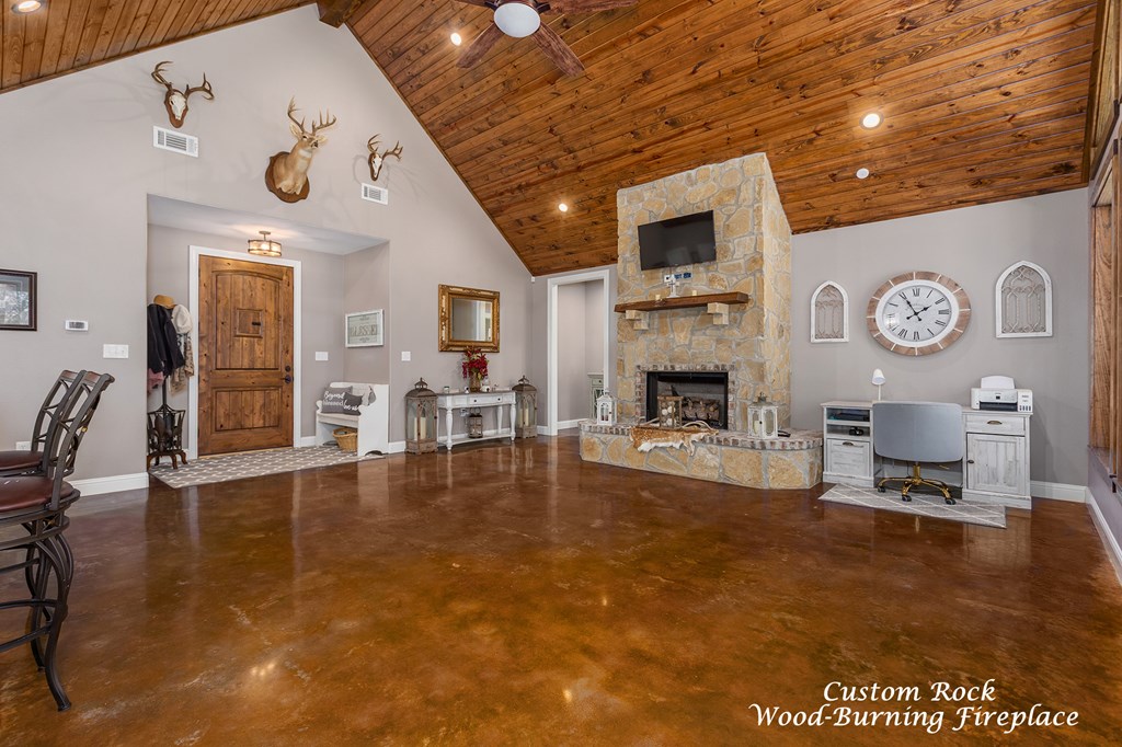 Etoile, Texas, 75944, United States, 3 Bedrooms Bedrooms, ,2 BathroomsBathrooms,Residential,For Sale,1989857