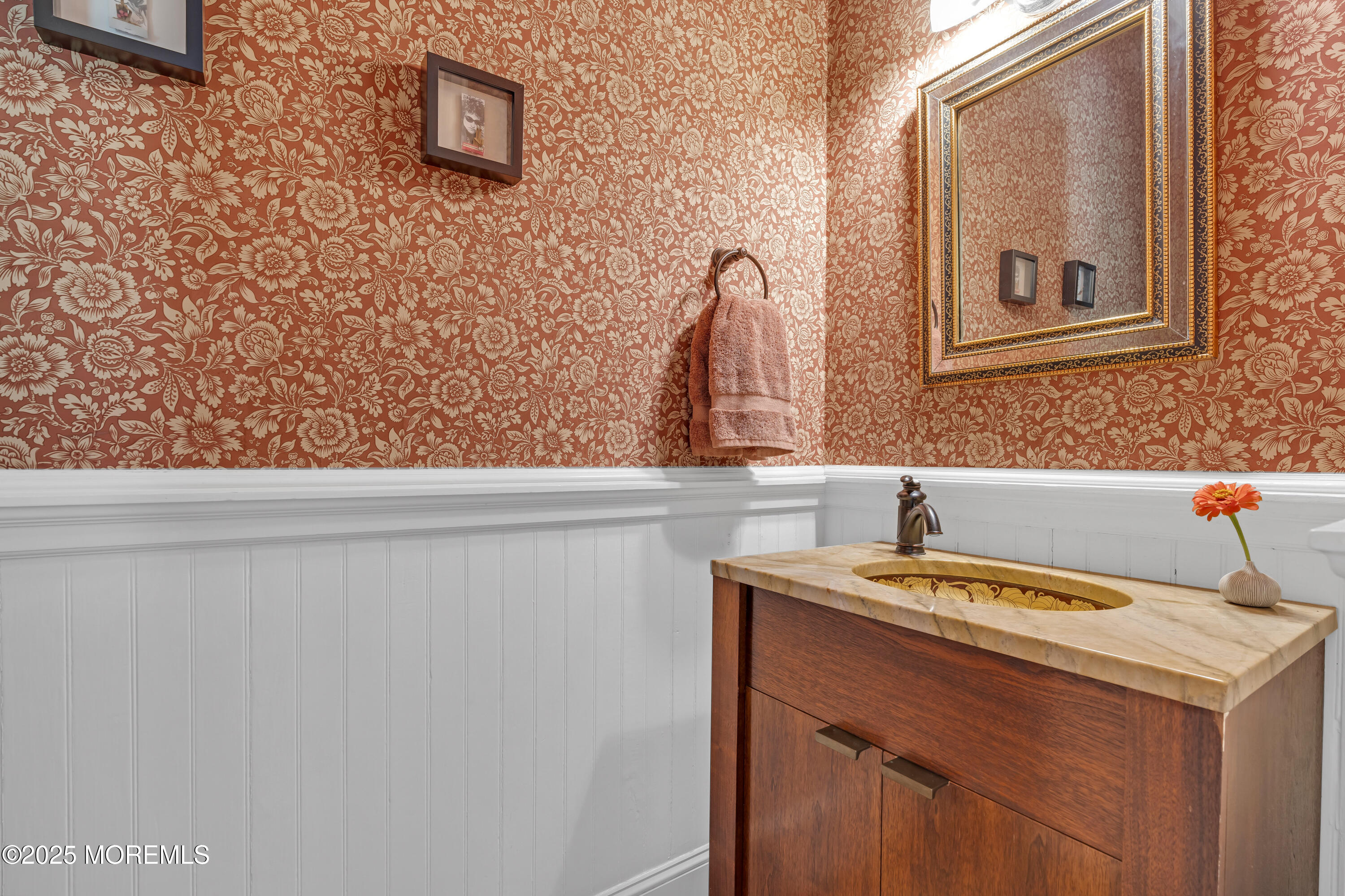 Red Bank, New Jersey, 07701, United States, 9 Bedrooms Bedrooms, ,6 BathroomsBathrooms,Residential,For Sale,1934404