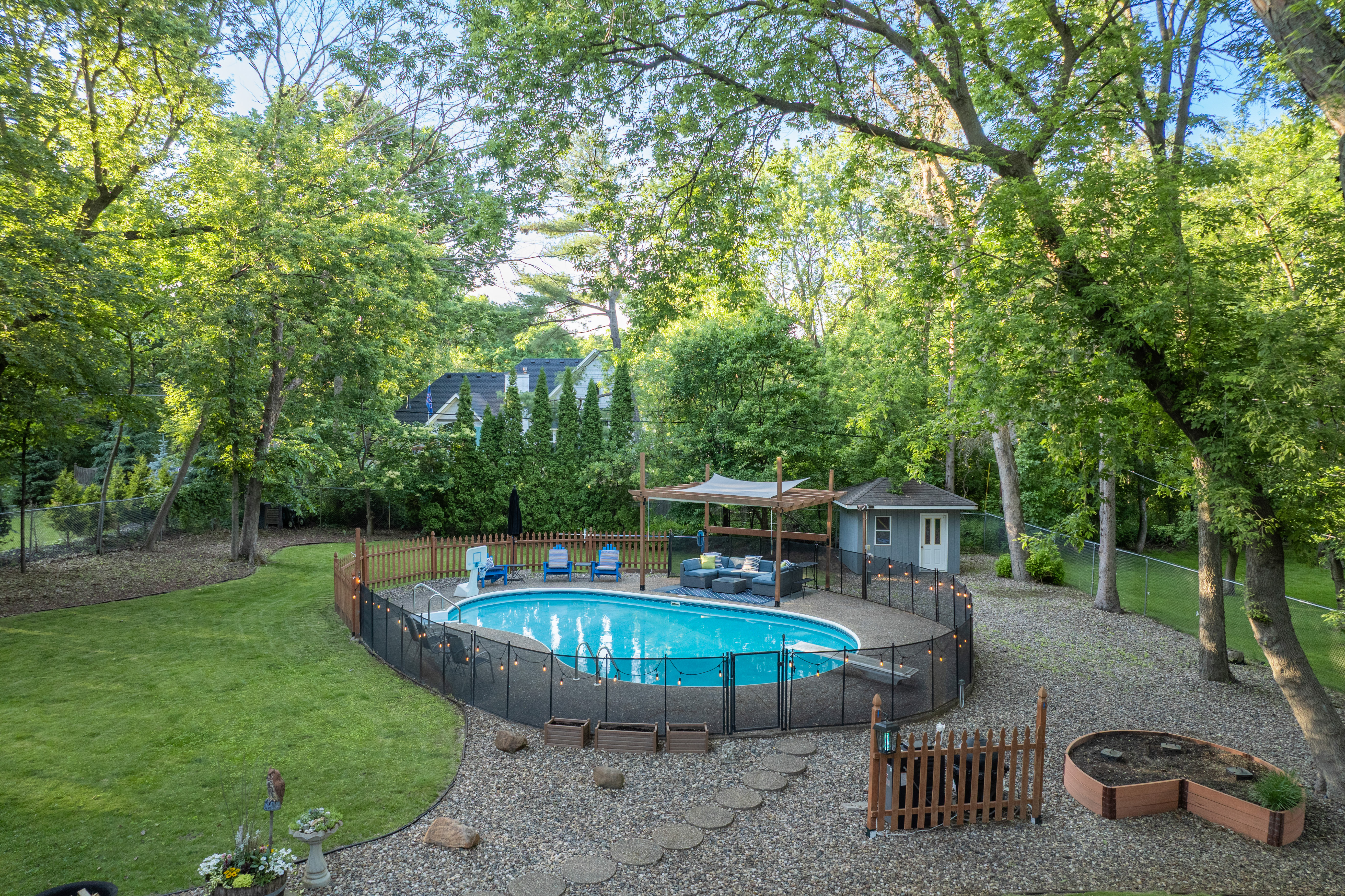  Deephaven Retreat with Poolside Serenity - 物件實景