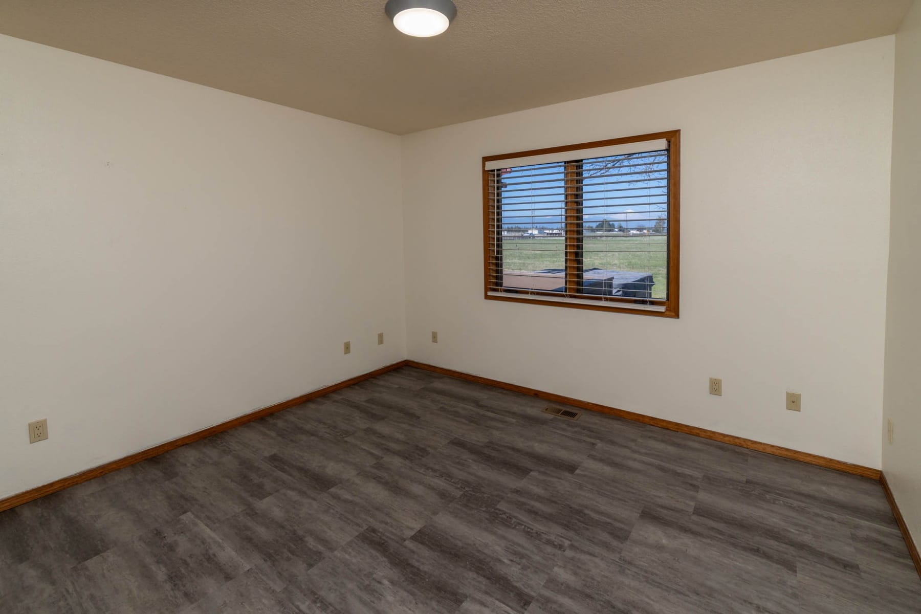  20900 SW Young Avenue Bend, OR 97703 - 物件實景