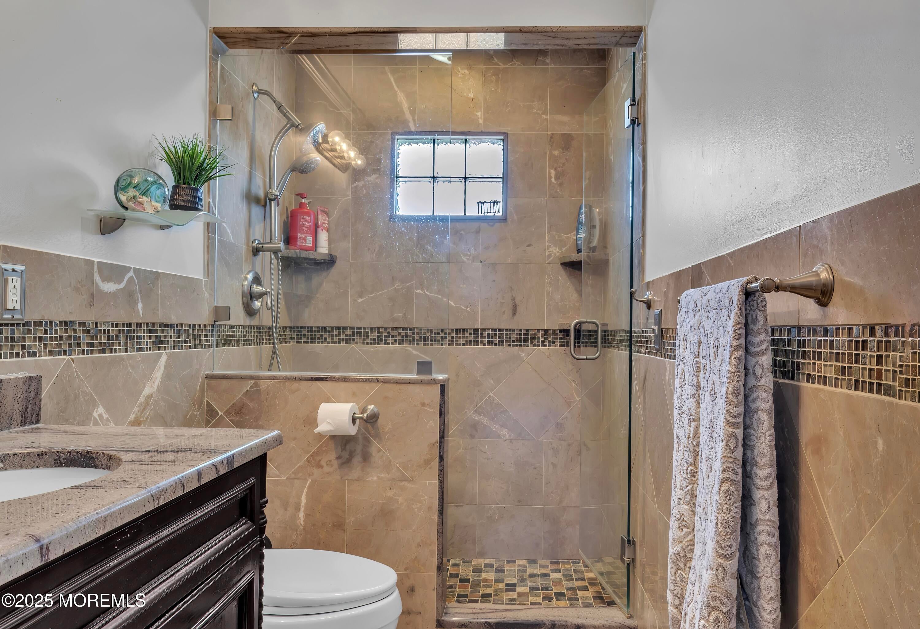 Toms River, New Jersey, 08753, United States, 5 Bedrooms Bedrooms, ,2 BathroomsBathrooms,Residential,For Sale,1996778