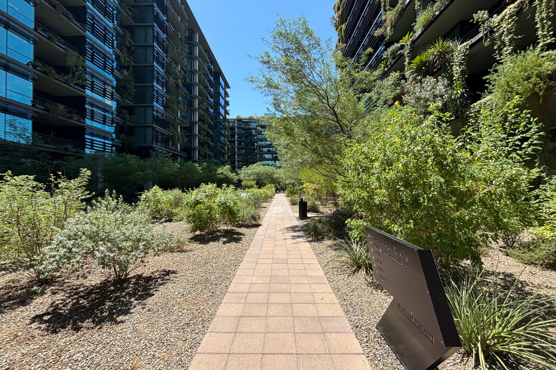  7120 E Kierland Boulevard  Scottsdale, AZ - 物件實景