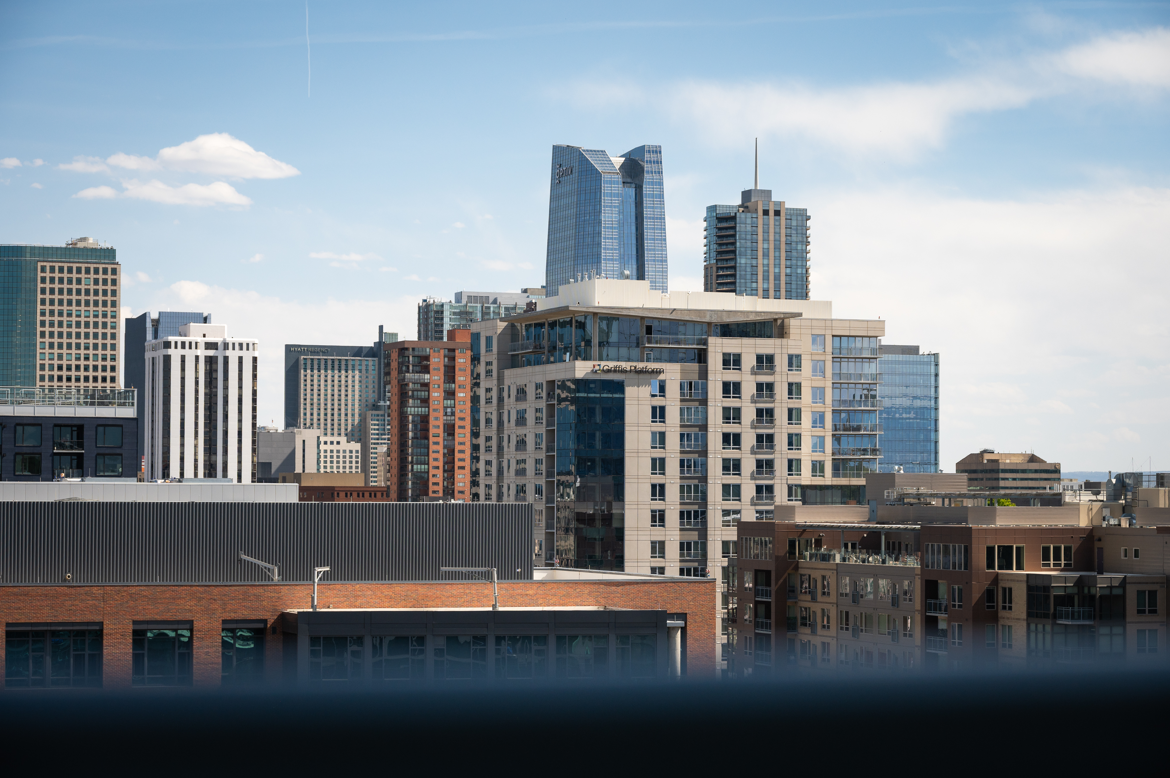  Positioned within the Glass House in Riverfront Park - 物件實景