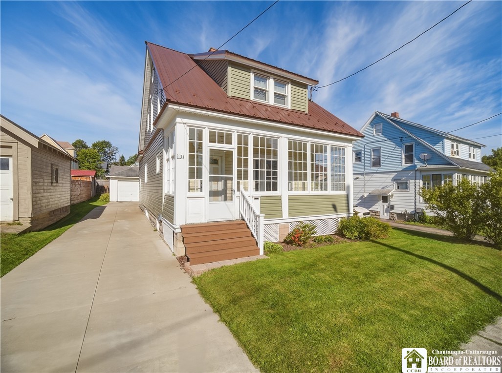 Tew St, Jamestown, NY 14701