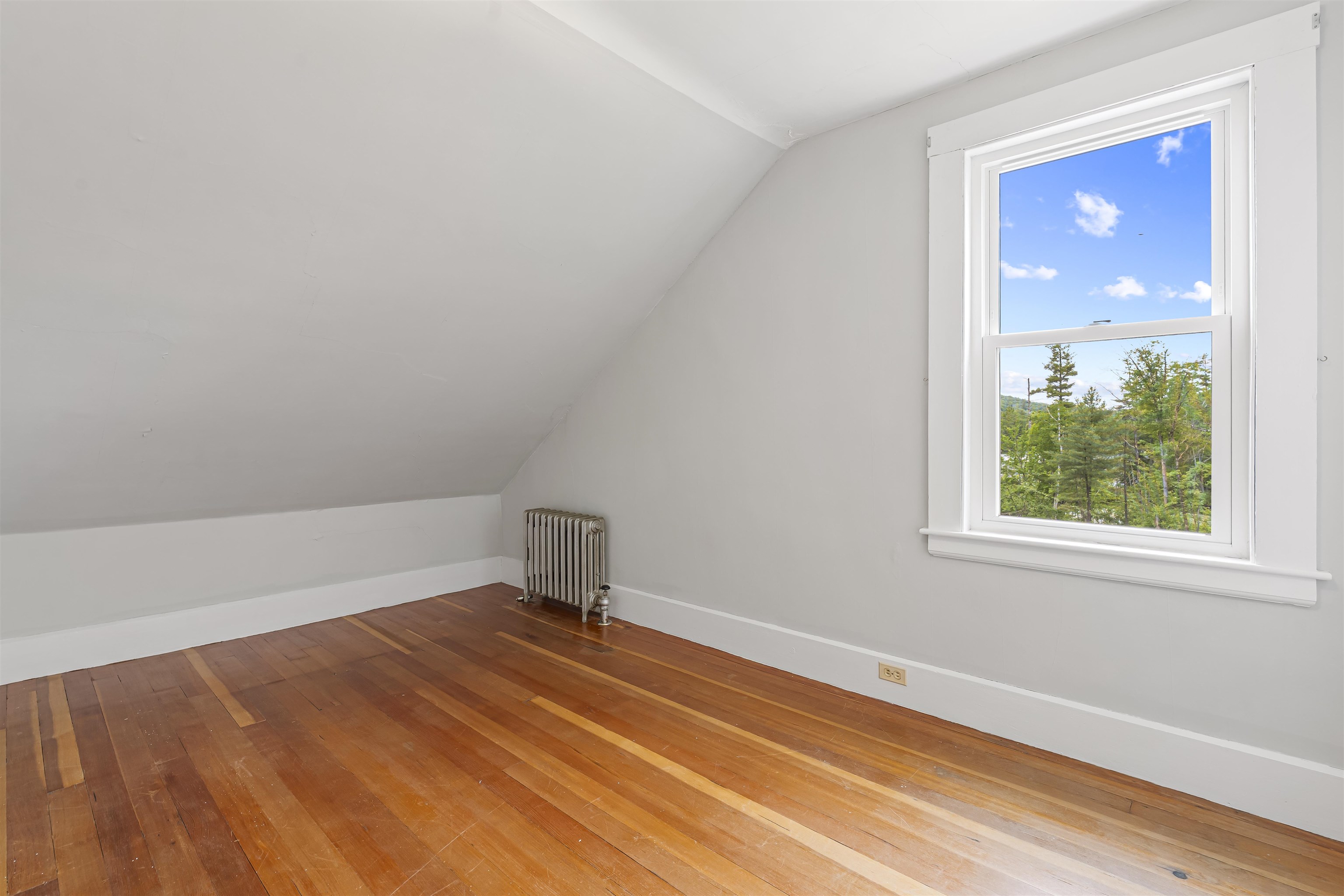 Limerick, Maine, 04048, United States, 4 Bedrooms Bedrooms, ,2 BathroomsBathrooms,Residential,For Sale,1983800