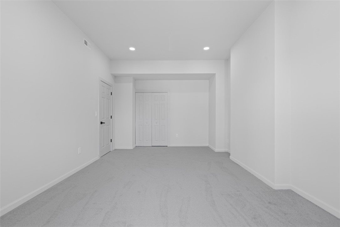 Lawrenceville, Pennsylvania, 15201, United States, 4 Bedrooms Bedrooms, ,4 BathroomsBathrooms,Residential,For Sale,1895769