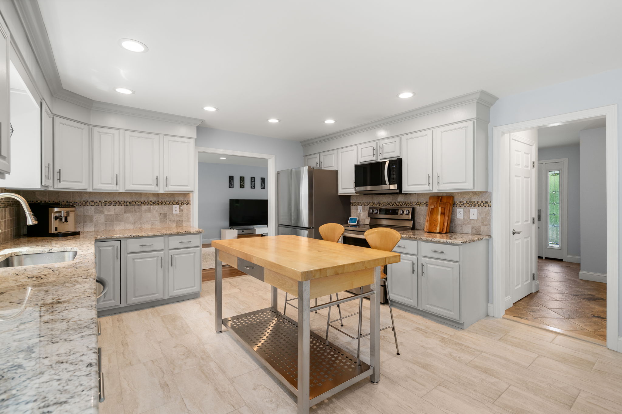  5 Patrick Circle, Stoneham, MA, 02180 - 物件實景