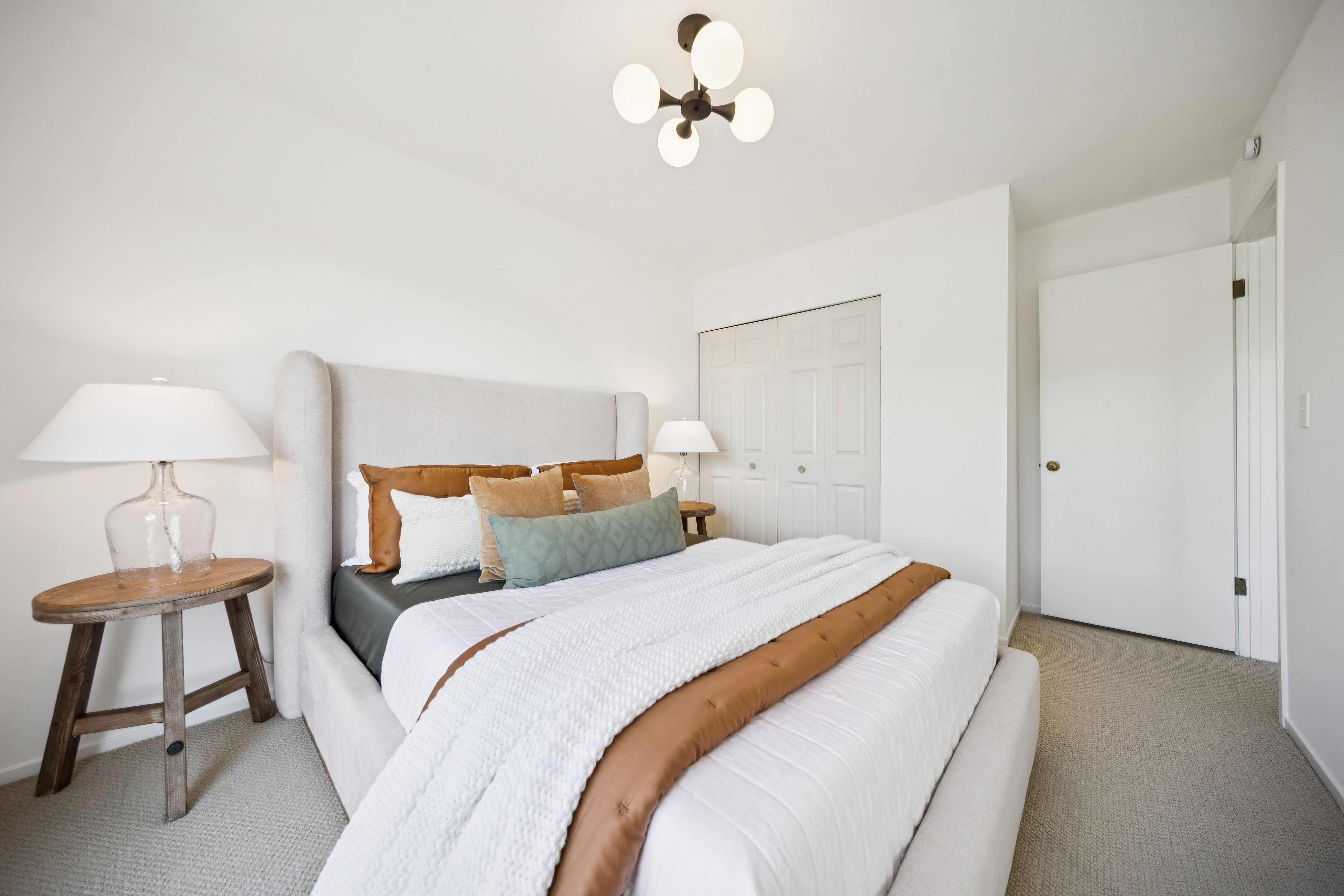  Spacious Greenbrae Townhome - 物件實景