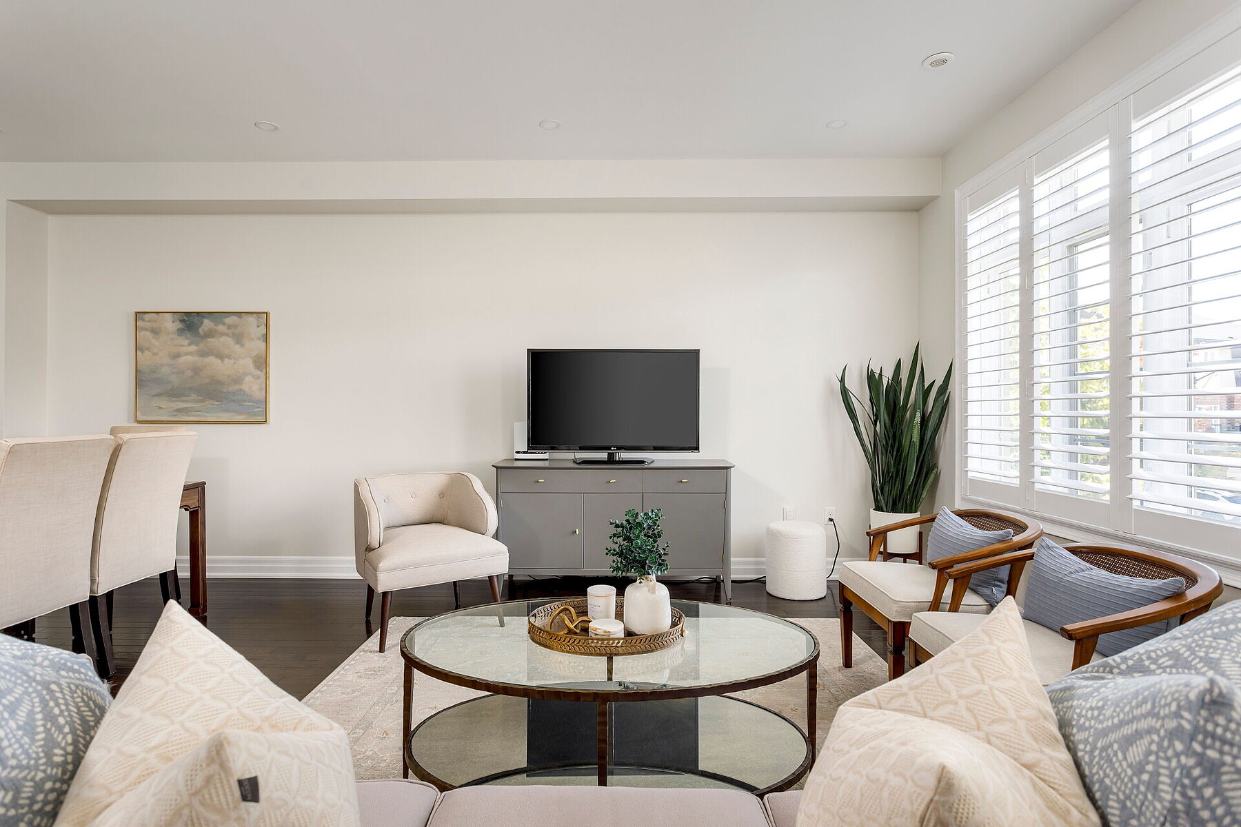  Iconic Lakeview Townhome - 物件實景