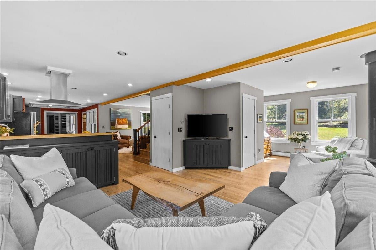 Stowe, Vermont, 05672, United States, 4 Bedrooms Bedrooms, ,3 BathroomsBathrooms,Residential,For Sale,1939915