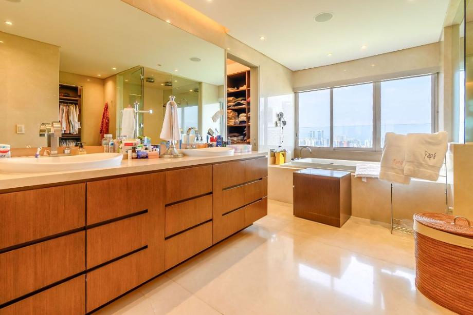 Cuajimalpa de Morelos, Ciudad de México, 05100, Mexico, 4 Bedrooms Bedrooms, ,4 BathroomsBathrooms,Residential,For Sale,1994845