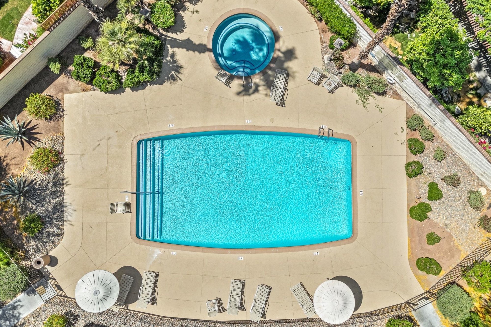  Luxury Remodel with Panoramic Views - 物件實景