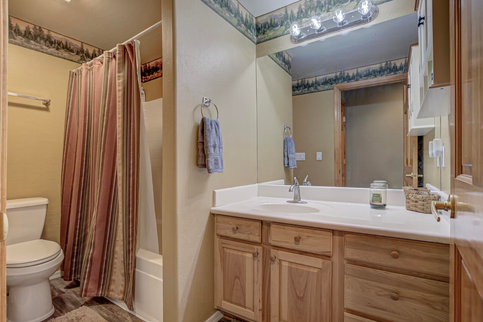 Pine, Arizona, 85544, United States, 3 Bedrooms Bedrooms, ,2 BathroomsBathrooms,Residential,For Sale,1998384