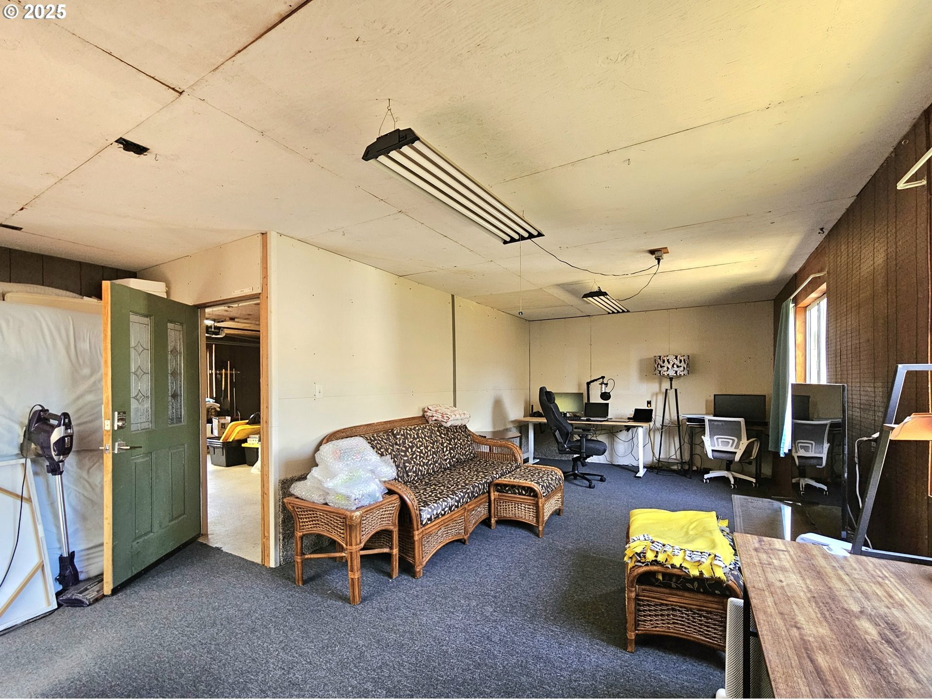 Brookings, Oregon, 97415, United States, 3 Bedrooms Bedrooms, ,3 BathroomsBathrooms,Residential,For Sale,1974179