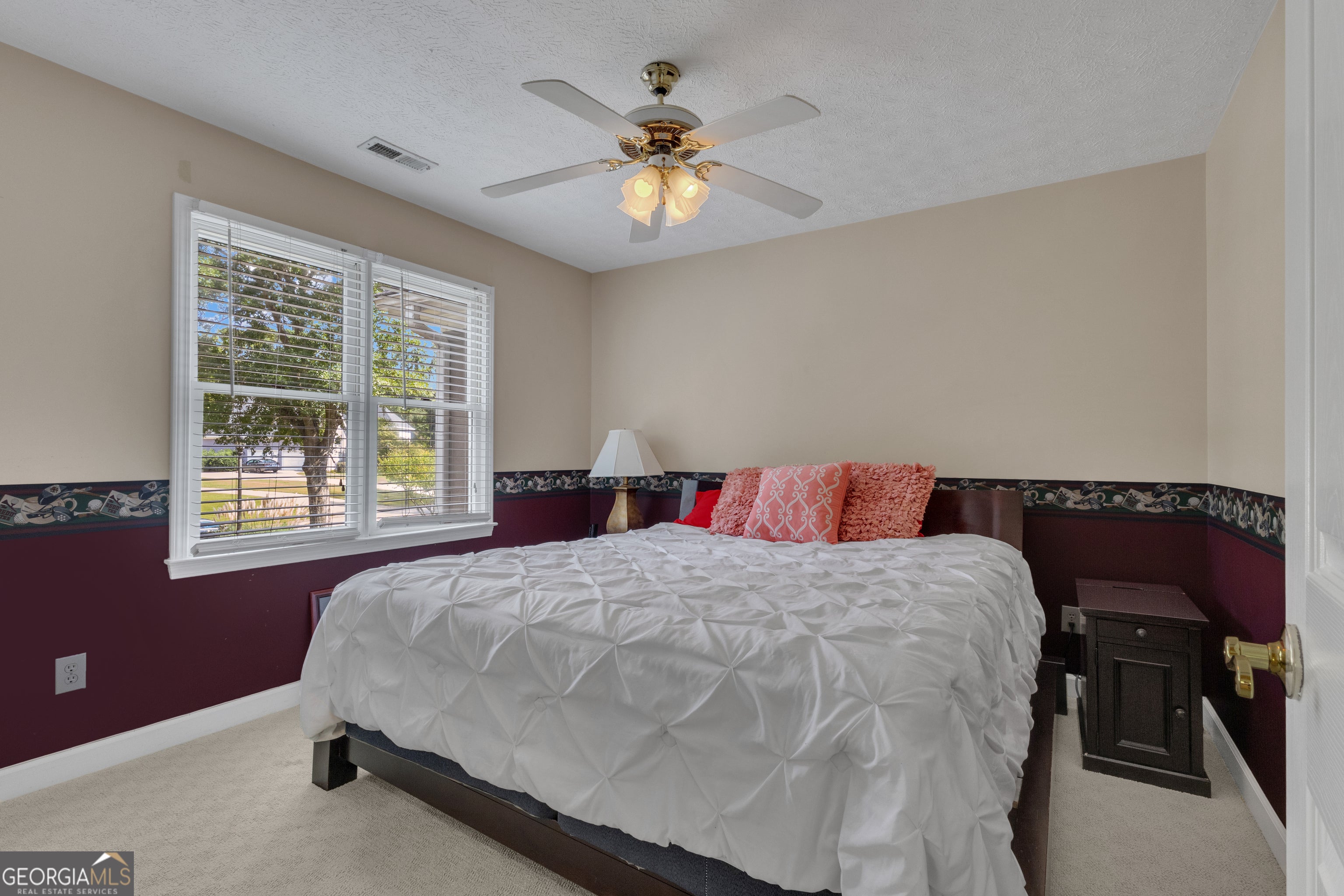 Newnan, Georgia, 30265, United States, 4 Bedrooms Bedrooms, ,4 BathroomsBathrooms,Residential,For Sale,1993914