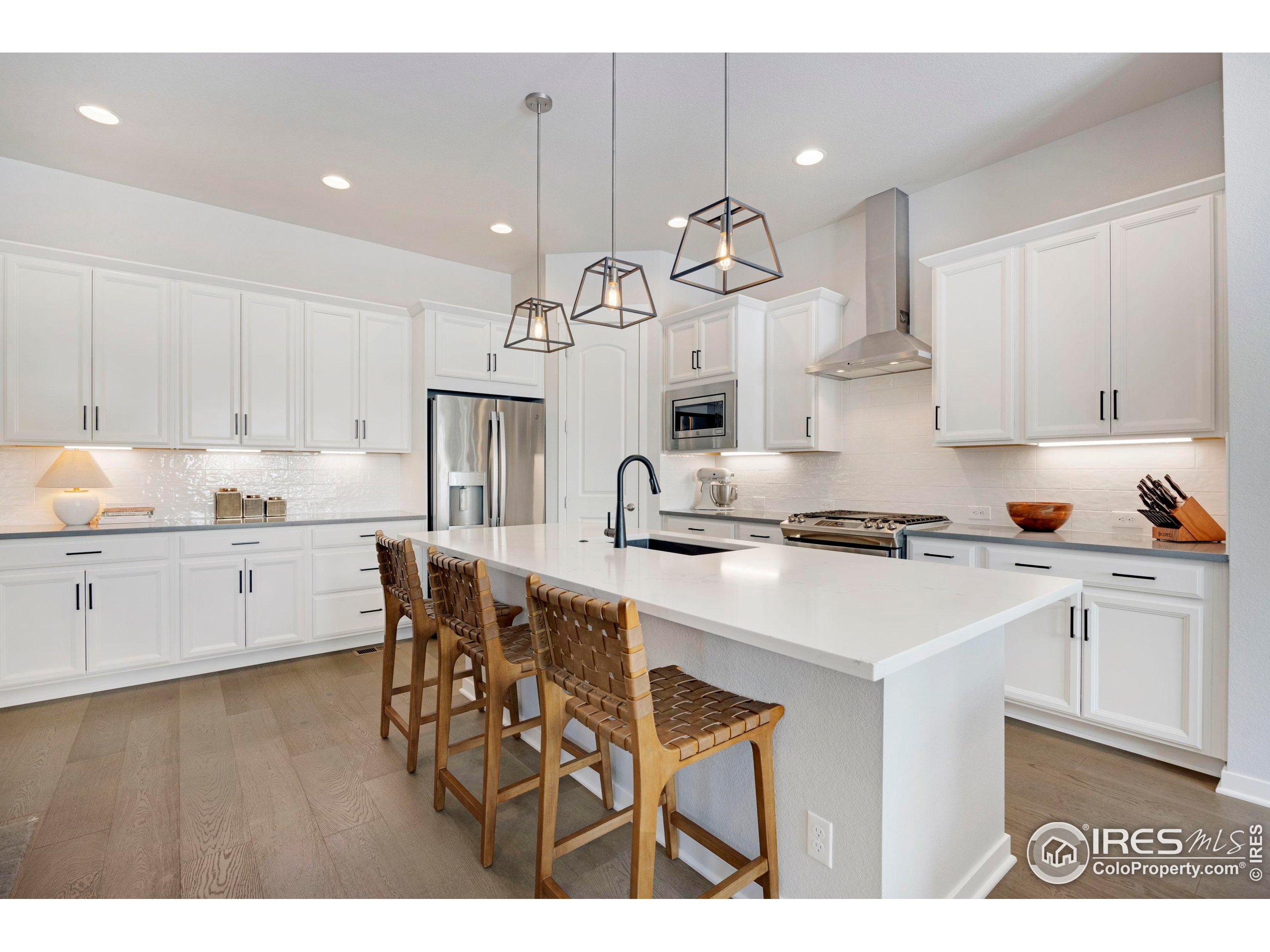 Broomfield, Colorado, 80023, United States, 3 Bedrooms Bedrooms, ,3 BathroomsBathrooms,Residential,For Sale,1805033