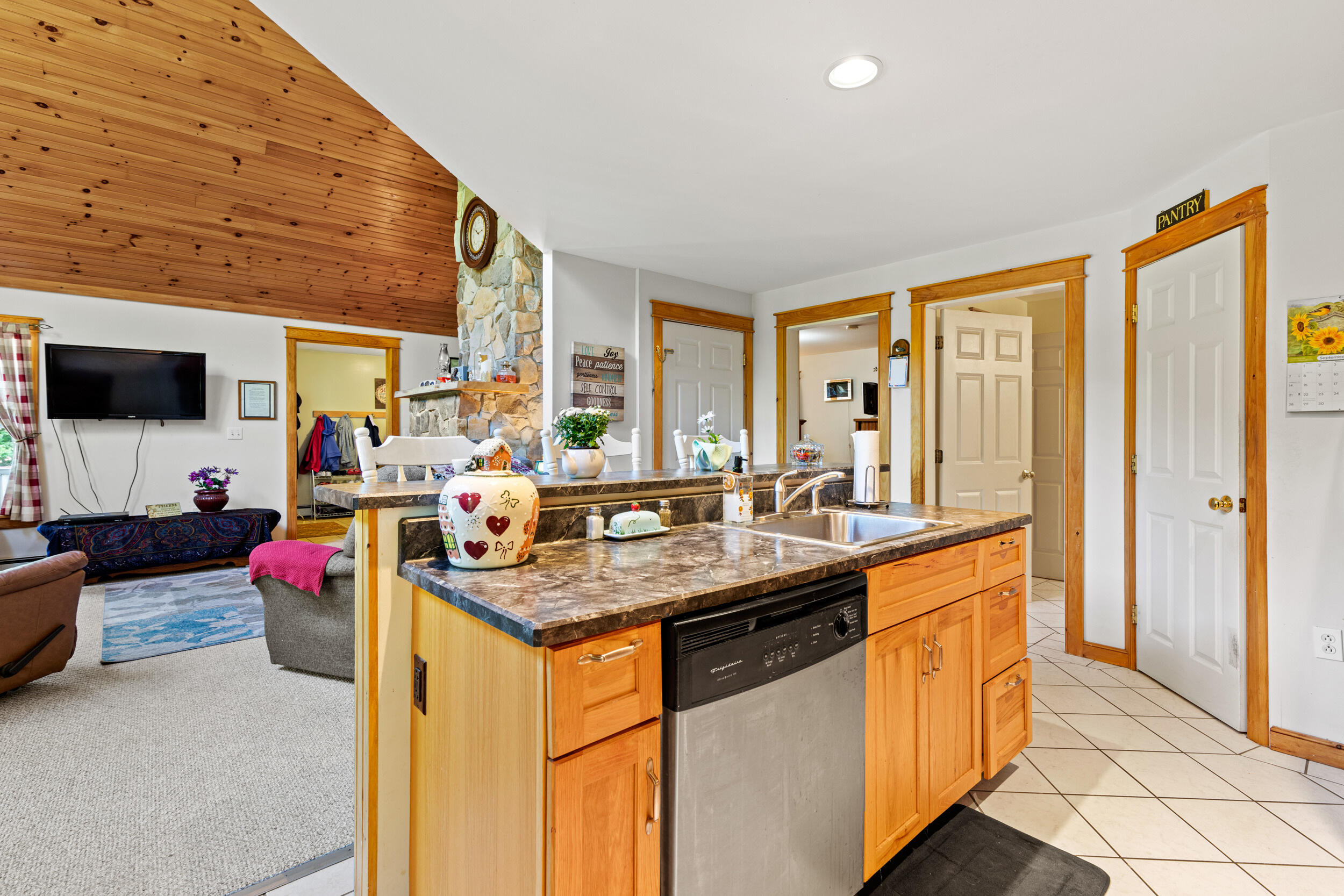 Windham, Maine, 04062, United States, 3 Bedrooms Bedrooms, ,2 BathroomsBathrooms,Residential,For Sale,1984102