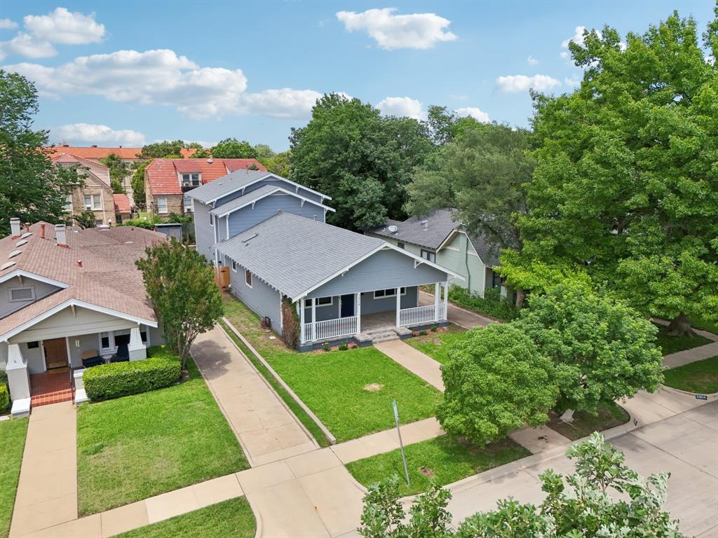 Fort Worth, Texas, 76107, United States, 5 Bedrooms Bedrooms, ,3 BathroomsBathrooms,Residential,For Sale,1915369