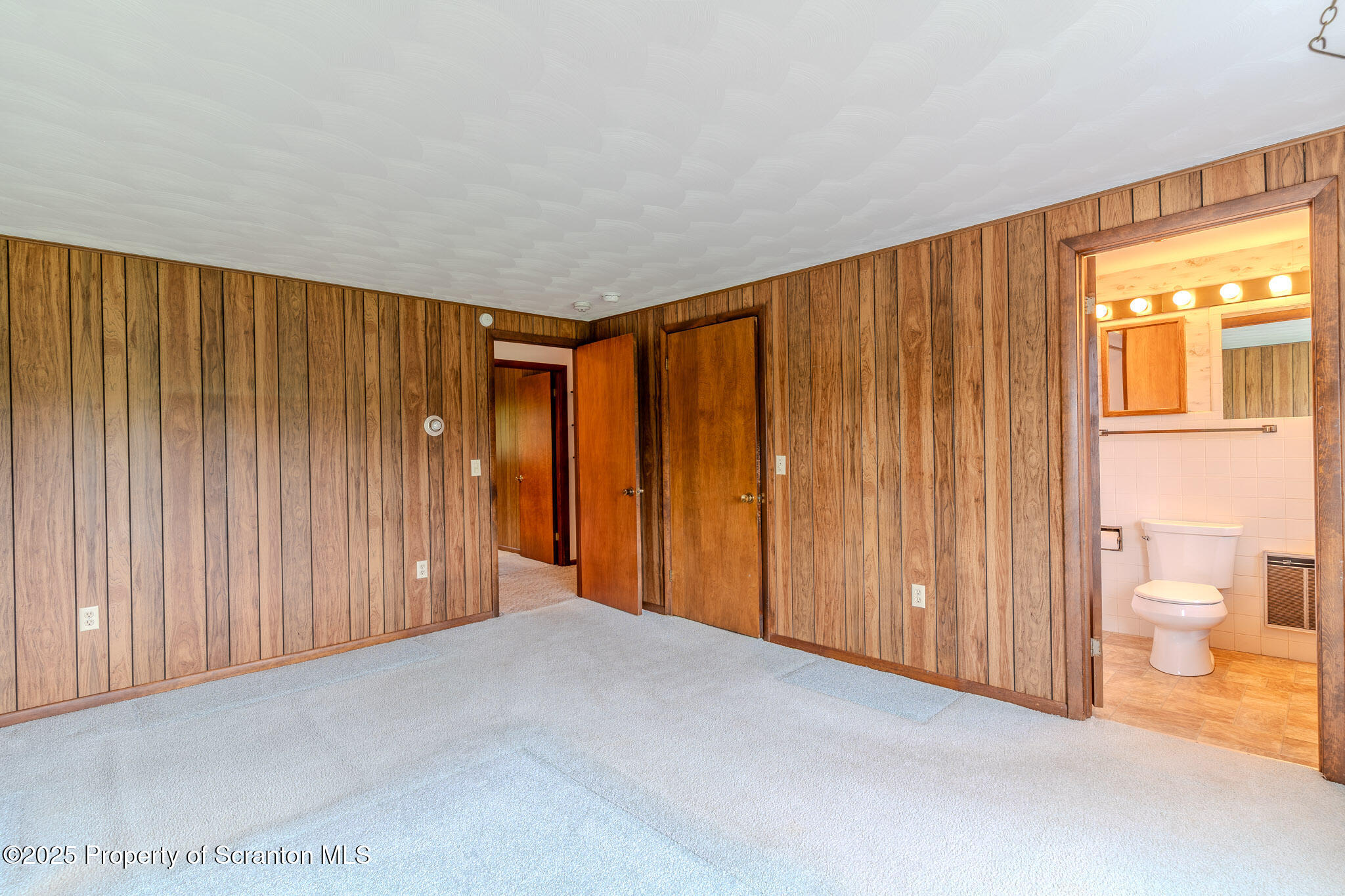 New Milford, Pennsylvania, 18834, United States, 4 Bedrooms Bedrooms, ,4 BathroomsBathrooms,Residential,For Sale,1837869