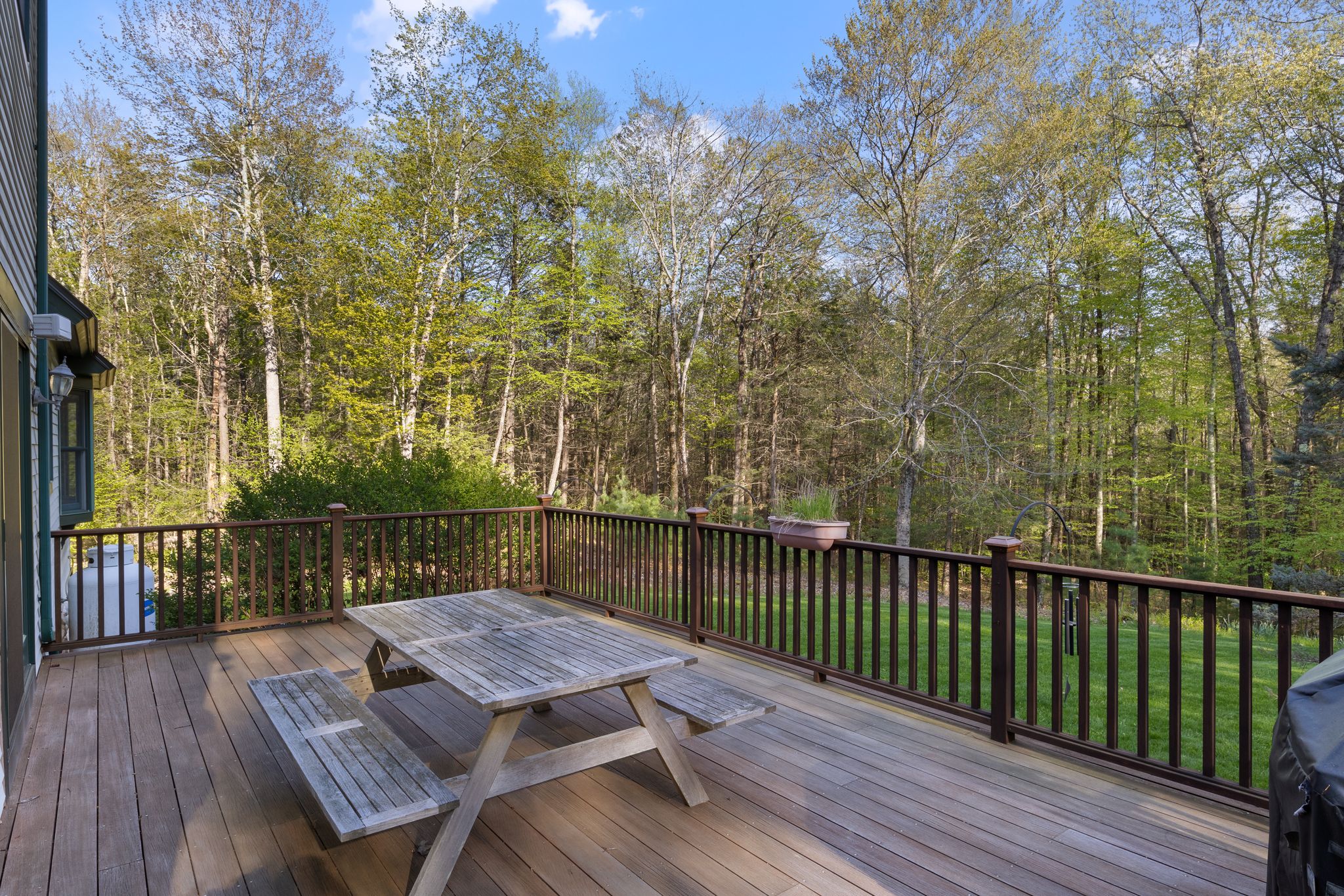 Eliot, Maine, 03903, United States, 3 Bedrooms Bedrooms, ,3 BathroomsBathrooms,Residential,For Sale,1921427
