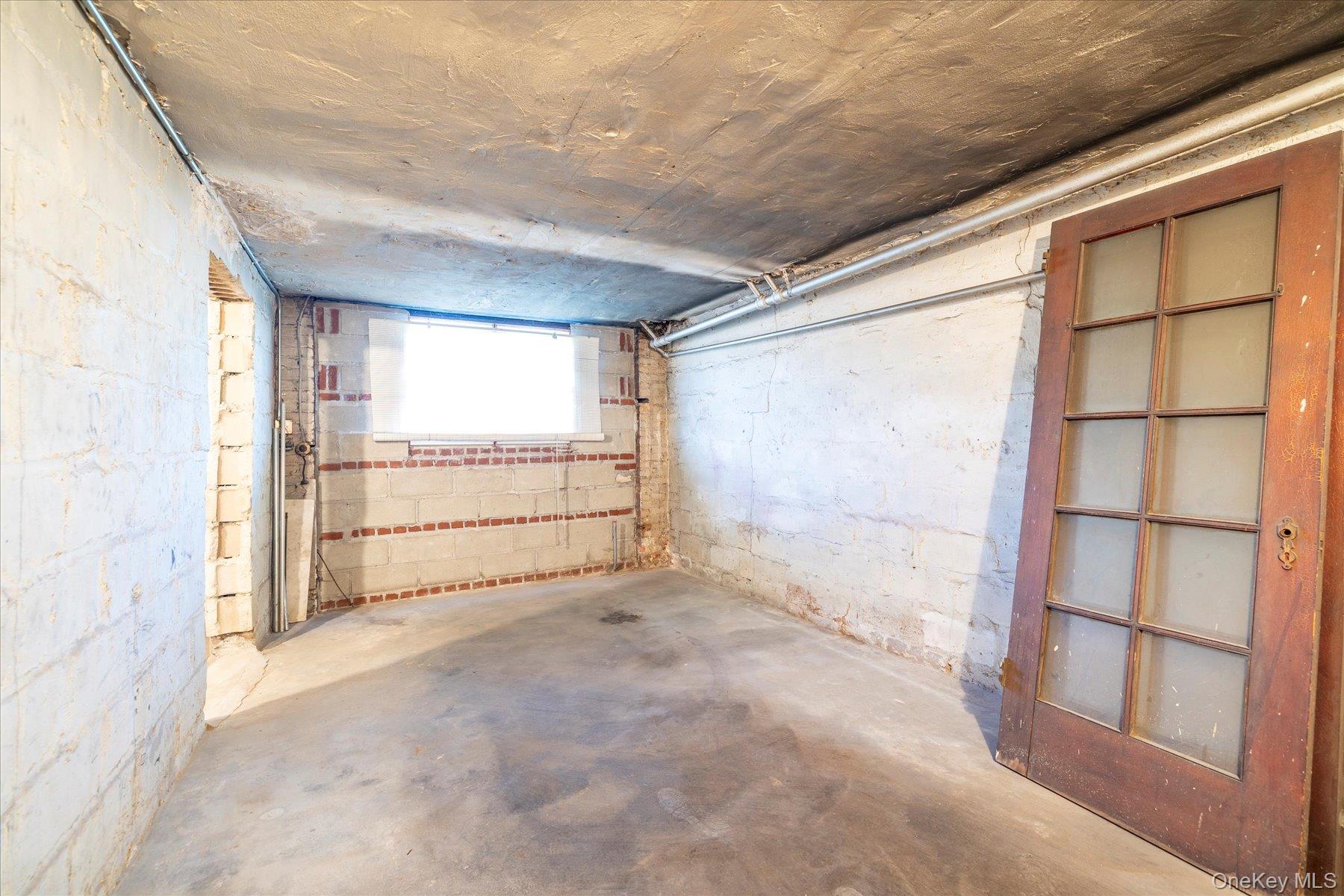 Maspeth, New York, 11378, United States, 3 Bedrooms Bedrooms, ,1 BathroomBathrooms,Residential,For Sale,2002162