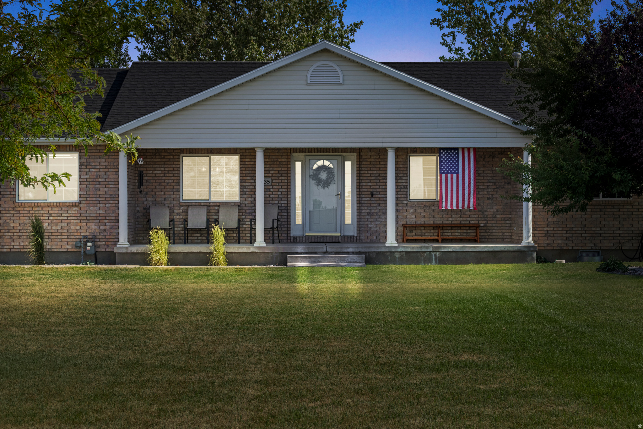 Hooper, Utah, 84315, United States, 3 Bedrooms Bedrooms, ,2 BathroomsBathrooms,Residential,For Sale,1986261
