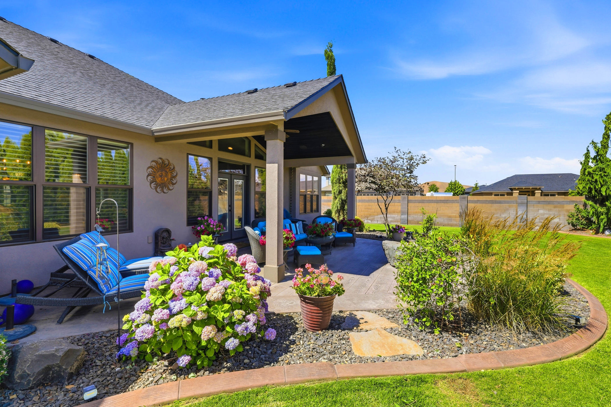  Previous Parade Home-Quality & Care - 物件實景