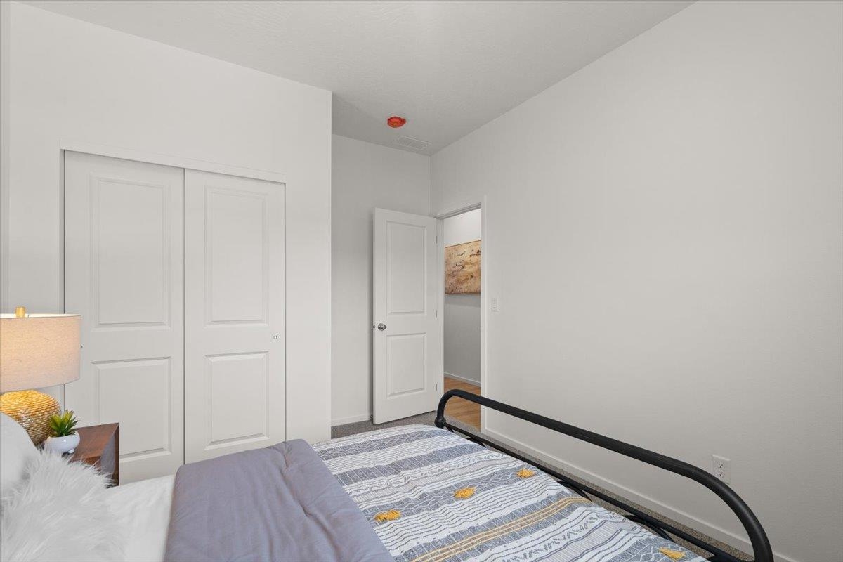 Deer Park, Washington, 99006, United States, 3 Bedrooms Bedrooms, ,2 BathroomsBathrooms,Residential,For Sale,1873845