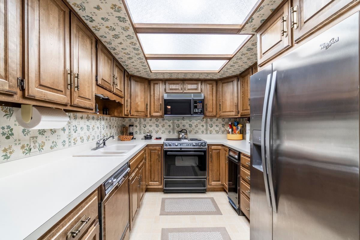 Fremont, Indiana, 46737, United States, 2 Bedrooms Bedrooms, ,2 BathroomsBathrooms,Residential,For Sale,1694932