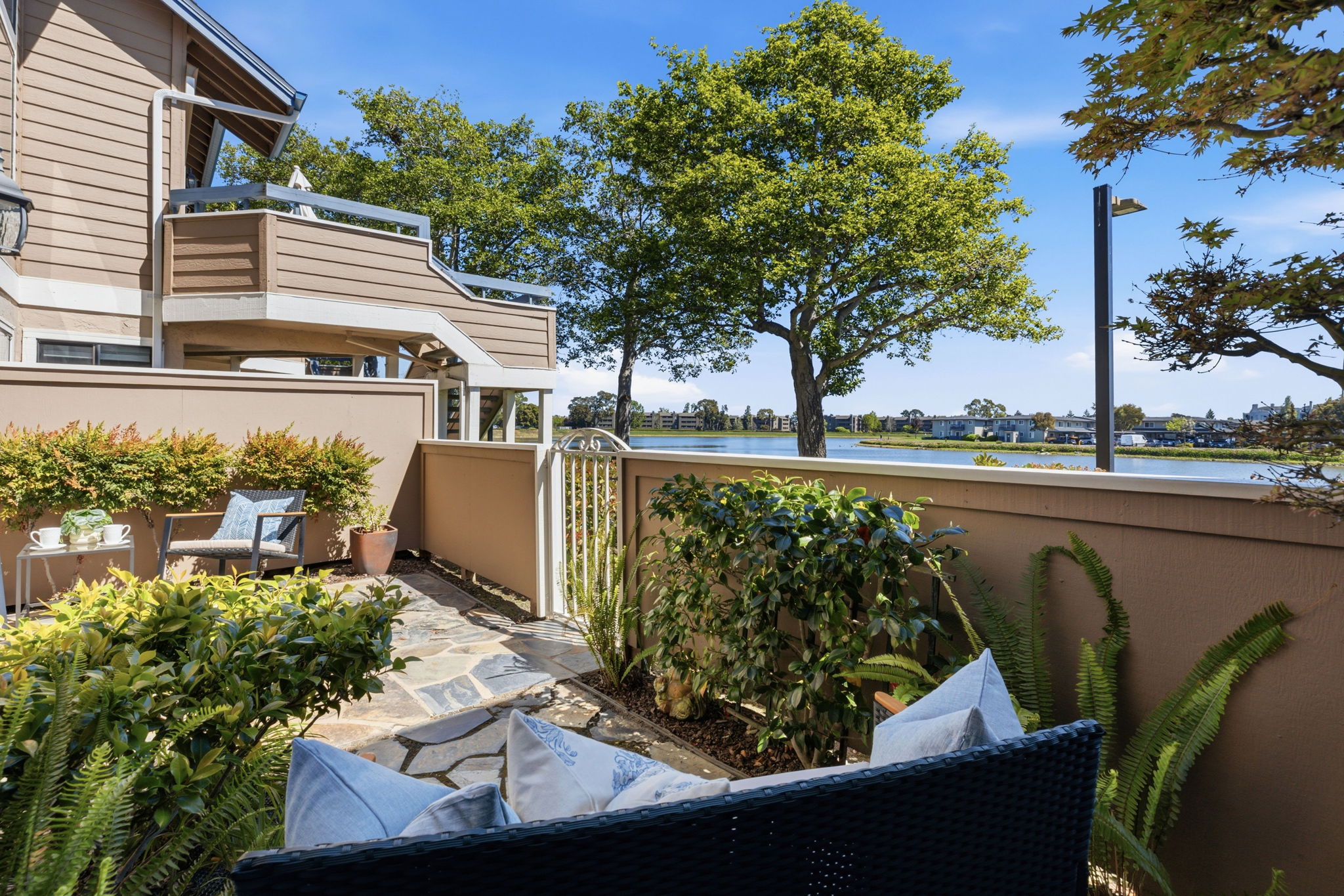  Waterfront Townhome-Style Condo - 物件實景