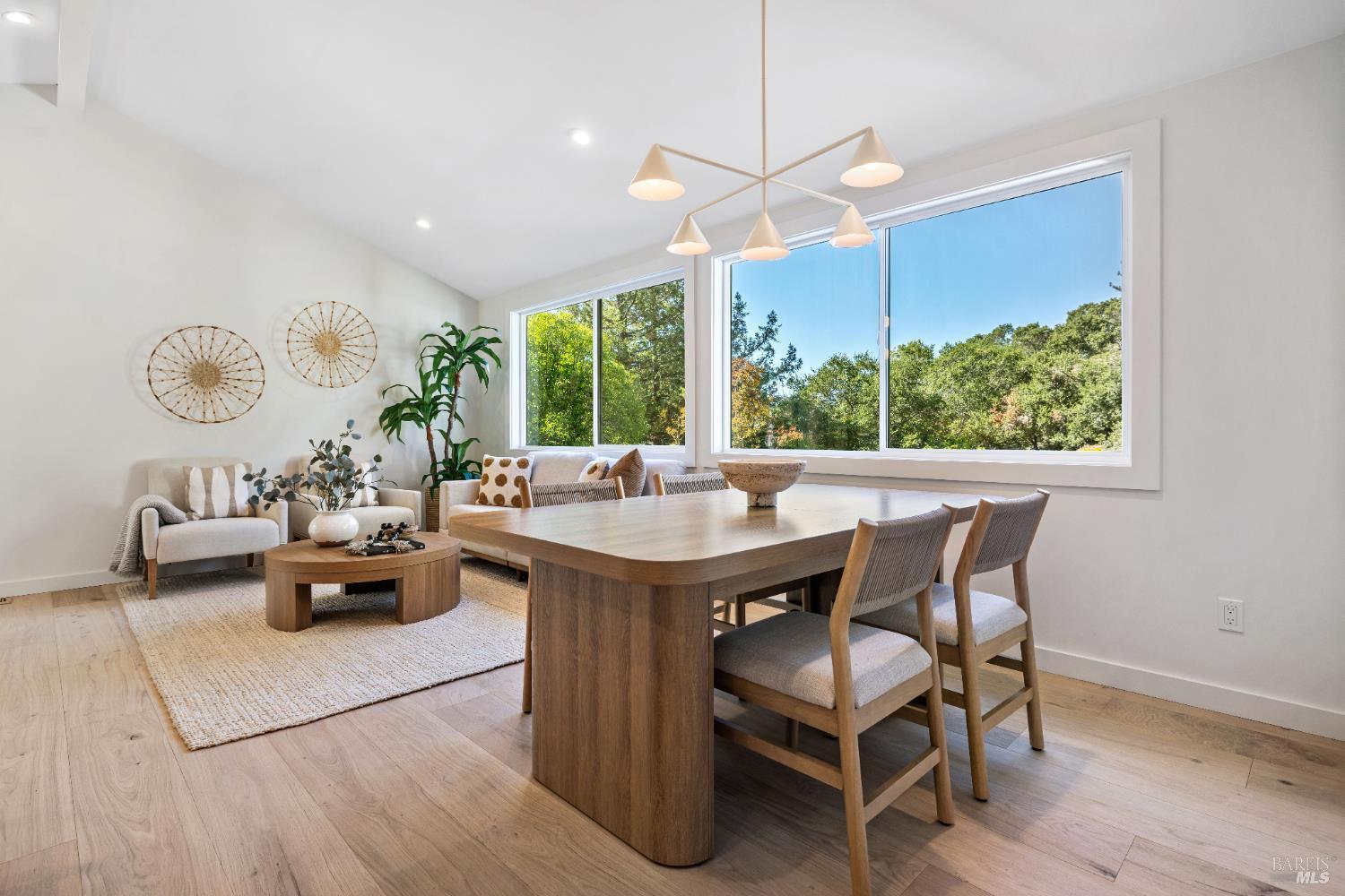 Sonoma, California, 95476, United States, 3 Bedrooms Bedrooms, ,3 BathroomsBathrooms,Residential,For Sale,1976344