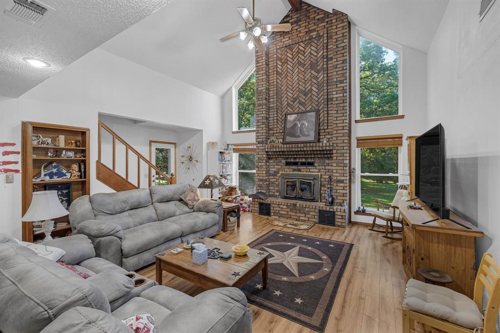 Honey Grove, Texas, 75446, United States, 3 Bedrooms Bedrooms, ,3 BathroomsBathrooms,Residential,For Sale,1840327