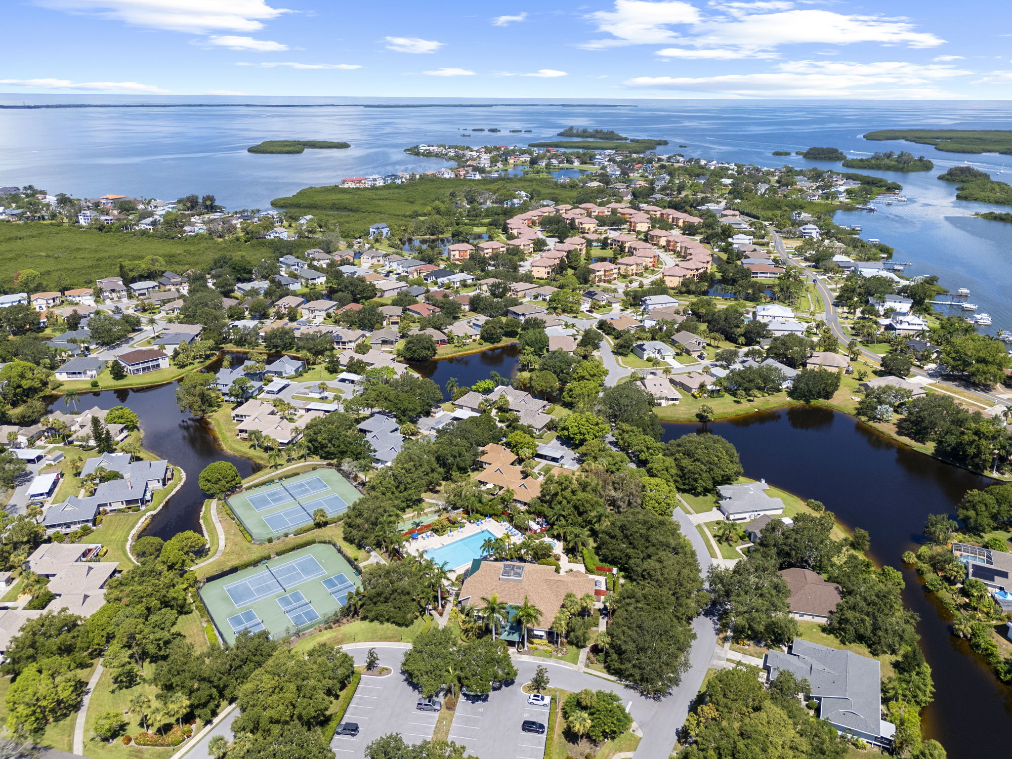 Tarpon Springs, Florida, 34689, United States, 3 Bedrooms Bedrooms, ,2 BathroomsBathrooms,Residential,For Sale,1976239