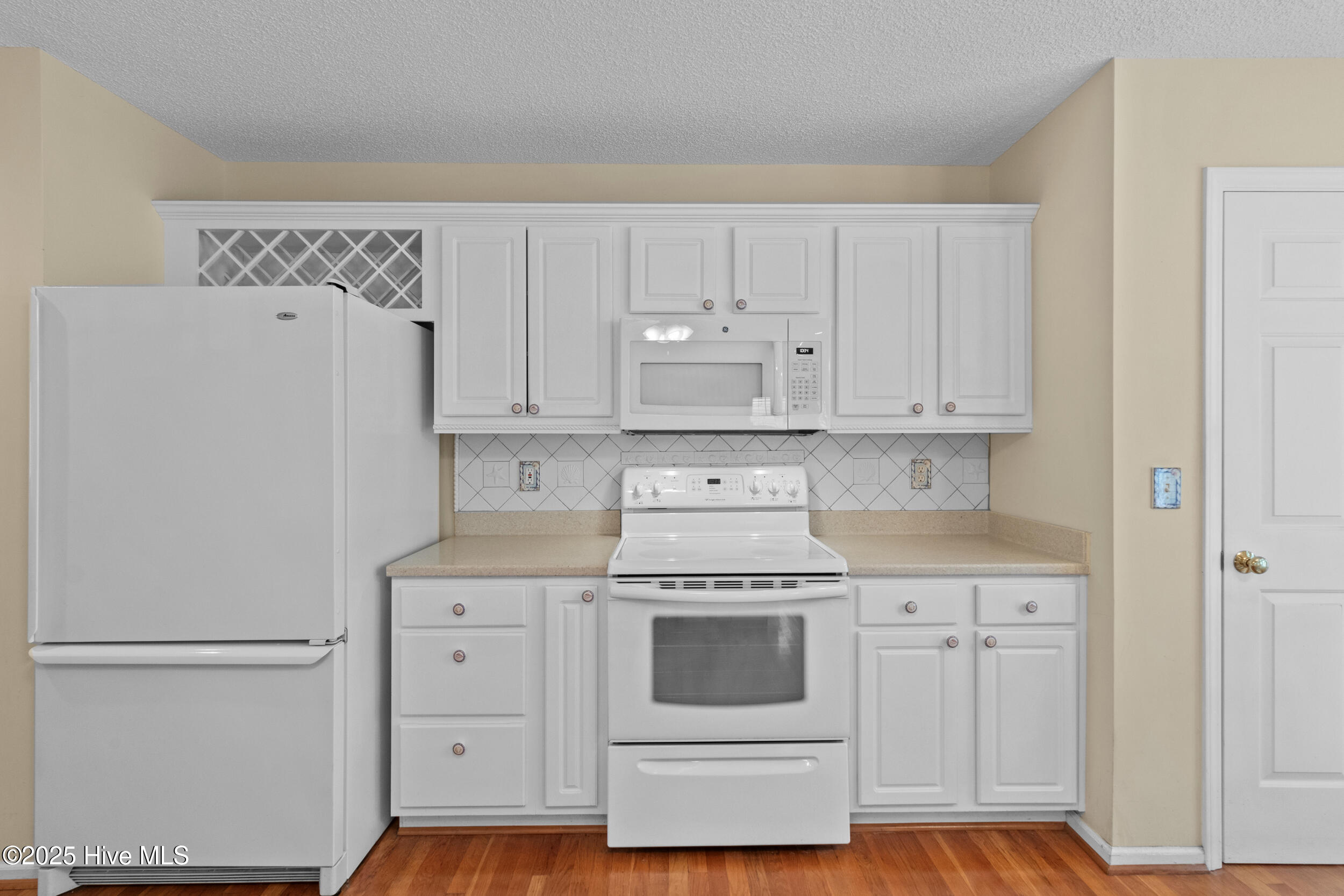 Carolina Beach, North Carolina, 28428, United States, 3 Bedrooms Bedrooms, ,2 BathroomsBathrooms,Residential,For Sale,1890740