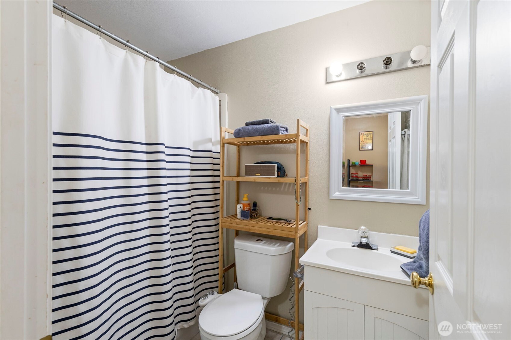 Port Townsend, Washington, 98368, United States, 3 Bedrooms Bedrooms, ,3 BathroomsBathrooms,Residential,For Sale,1847434