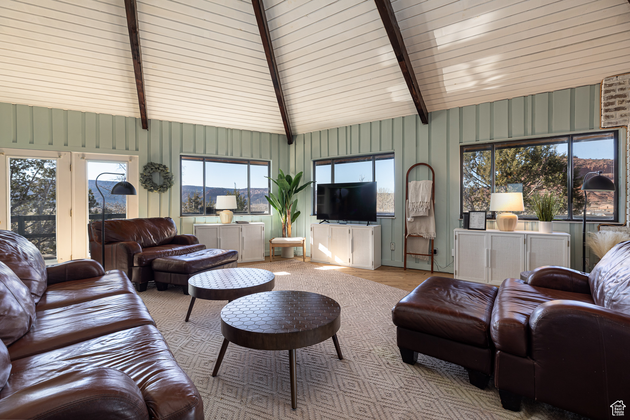 Kanab, Utah, 84741, United States, 3 Bedrooms Bedrooms, ,2 BathroomsBathrooms,Residential,For Sale,1856860