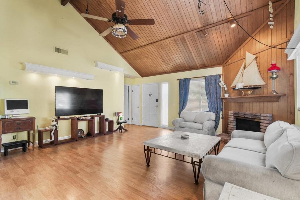 San Diego, California, 92139, United States, 3 Bedrooms Bedrooms, ,2 BathroomsBathrooms,Residential,For Sale,1991958