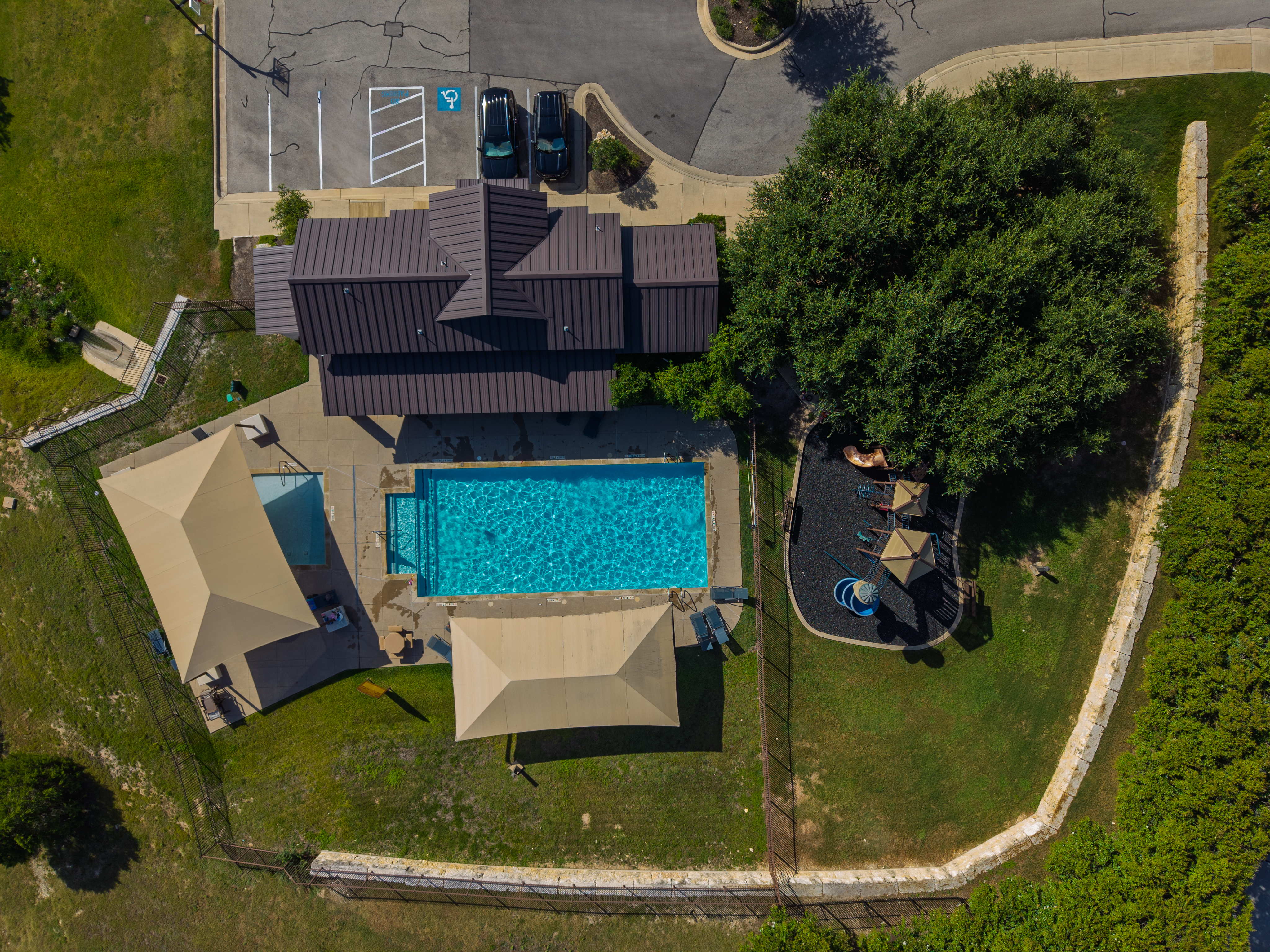  700 Ledge Stone Drive, Austin, TX 78737 - 物件實景