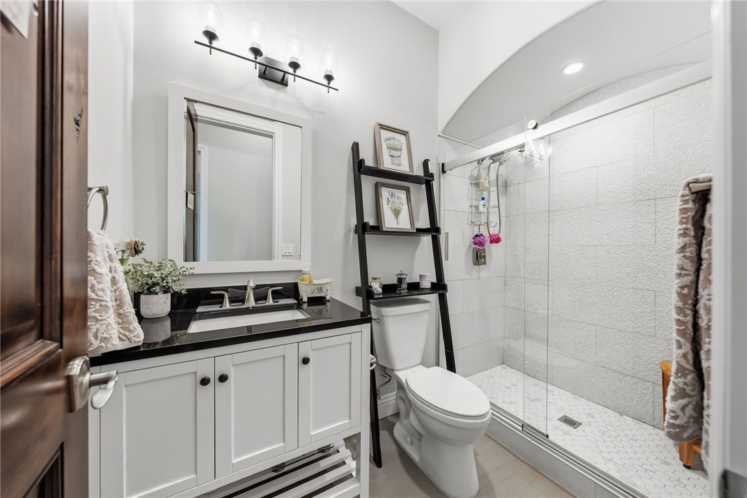 Temecula, California, 92592, United States, 5 Bedrooms Bedrooms, ,4 BathroomsBathrooms,Residential,For Sale,2021827