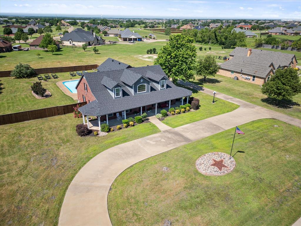 Terrell, Texas, 75160, United States, 4 Bedrooms Bedrooms, ,5 BathroomsBathrooms,Residential,For Sale,1827226