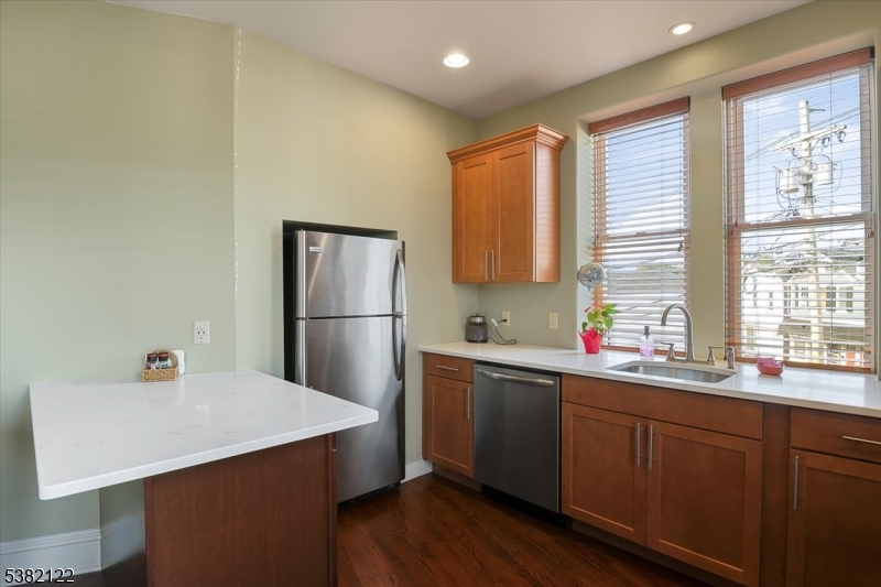Rockaway Boro, New Jersey, 07866-3003, United States, 2 Bedrooms Bedrooms, ,Residential,For Sale,1936979