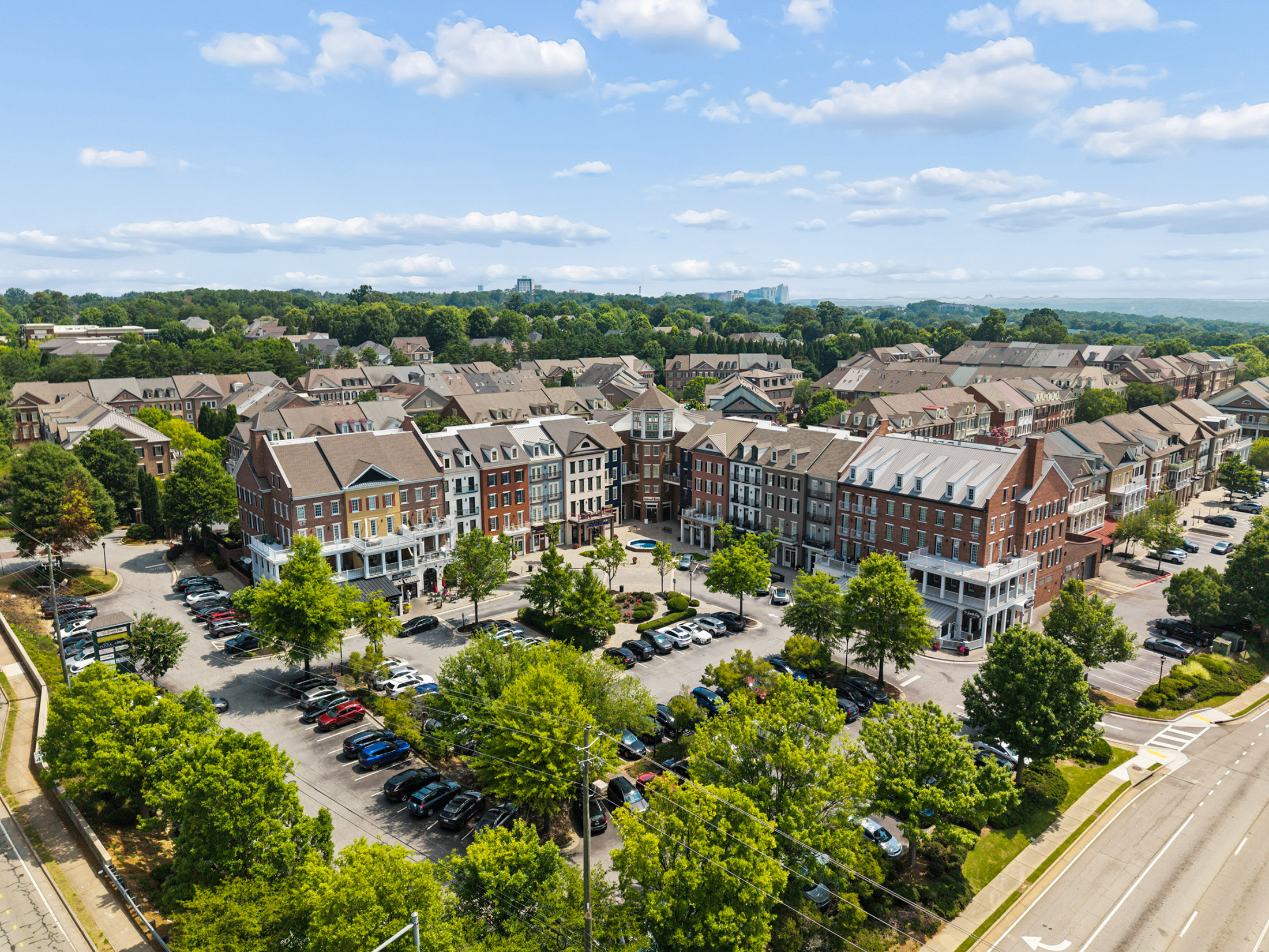  Four Level Brick Townhome with Private Elevator in Gated One Ivy Walk - 物件實景