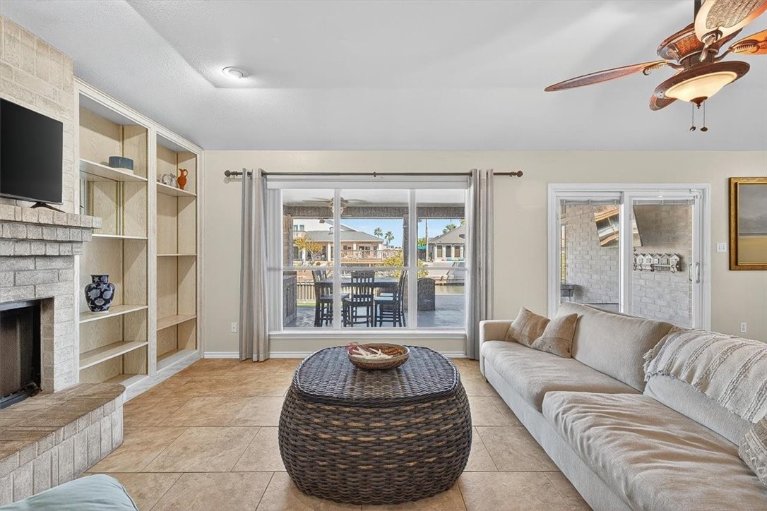 Corpus Christi, Texas, 78418, United States, 3 Bedrooms Bedrooms, ,2 BathroomsBathrooms,Residential,For Sale,1997233