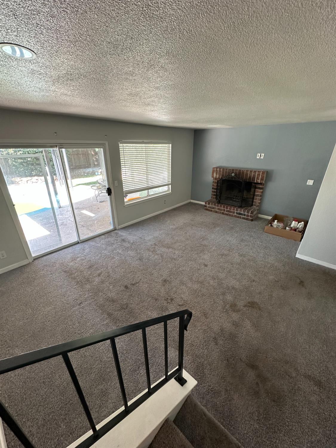 Sacramento, California, 95826, United States, 4 Bedrooms Bedrooms, ,3 BathroomsBathrooms,Residential,For Sale,1898799