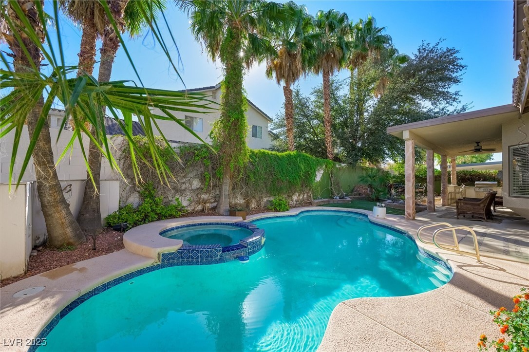 Las Vegas, Nevada, 89121, United States, 3 Bedrooms Bedrooms, ,3 BathroomsBathrooms,Residential,For Sale,1988957