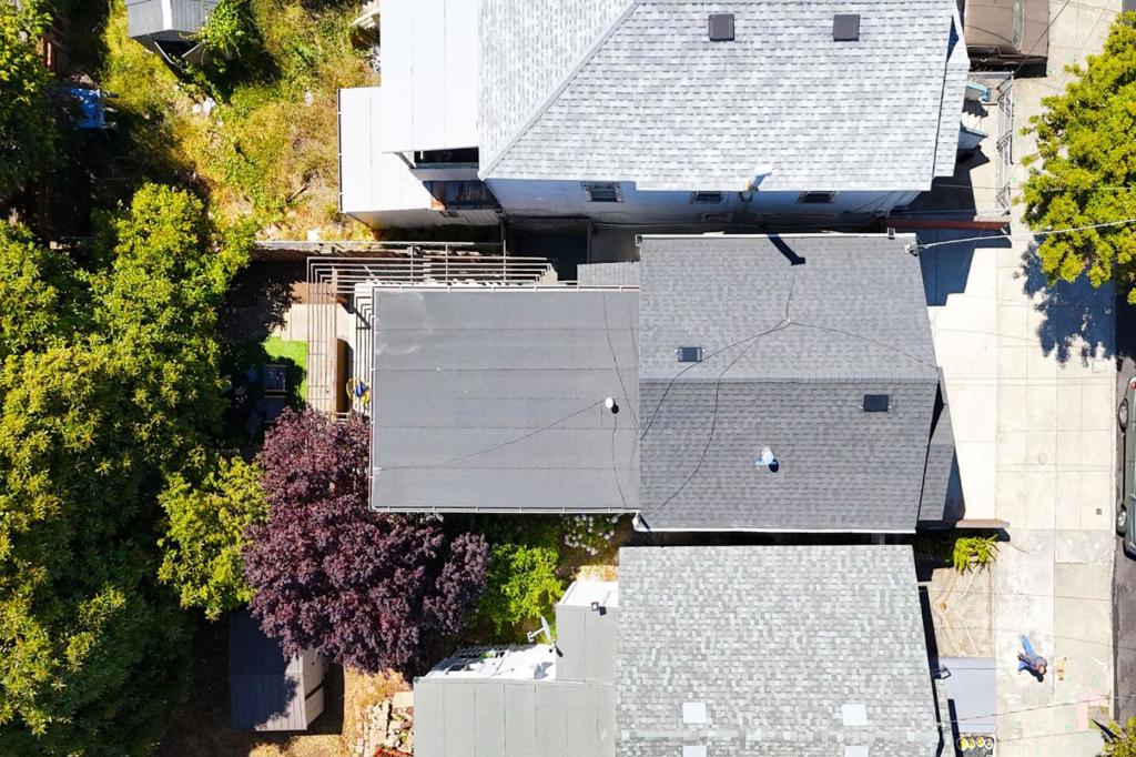 San Francisco, California, 94134, United States, 3 Bedrooms Bedrooms, ,2 BathroomsBathrooms,Residential,For Sale,1943072