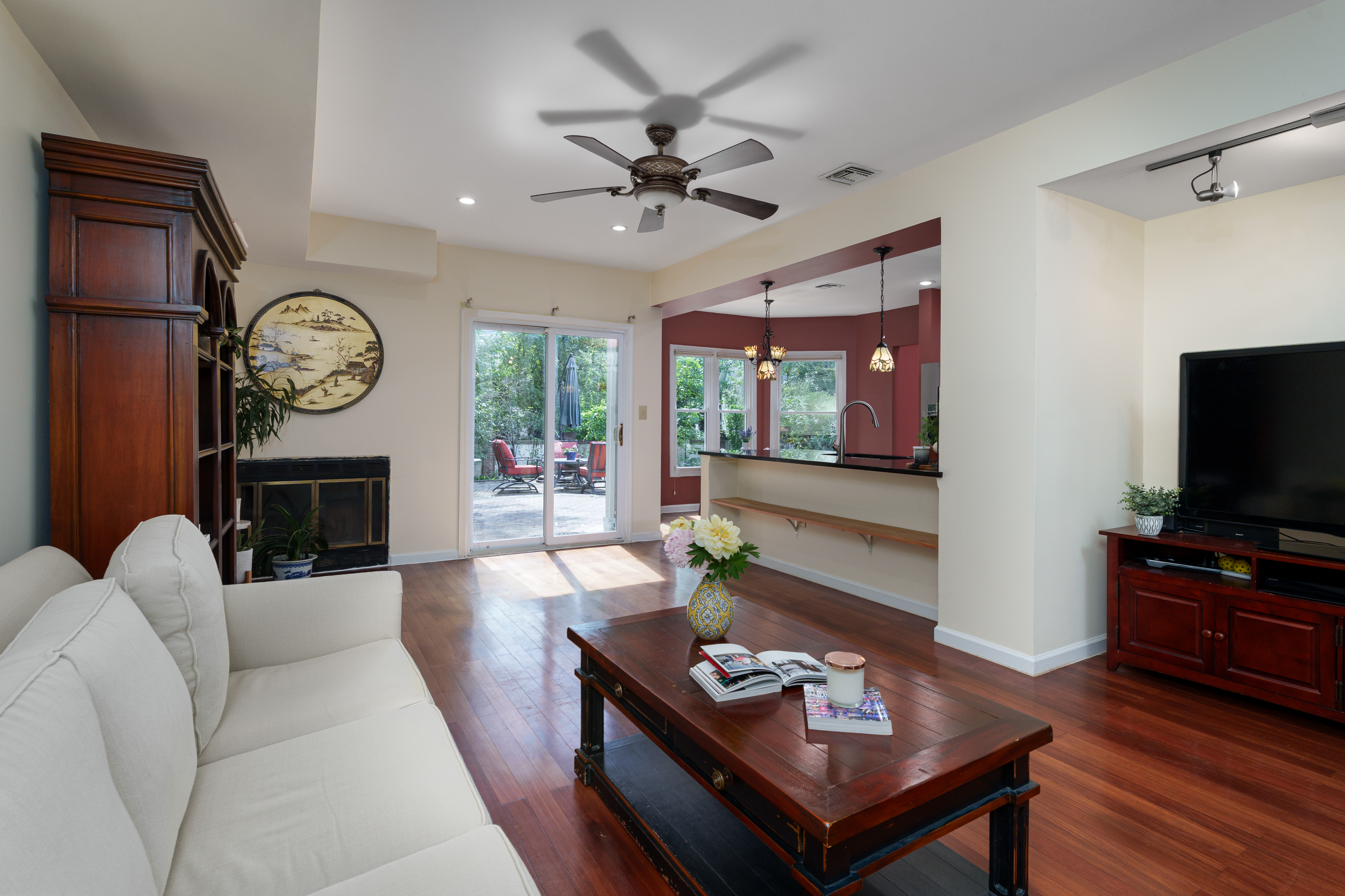  Sophisticated Comfort and a Prime Location - 物件實景